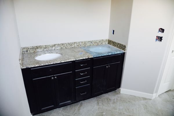 Granite Bathroom Remodeling in Bradenton